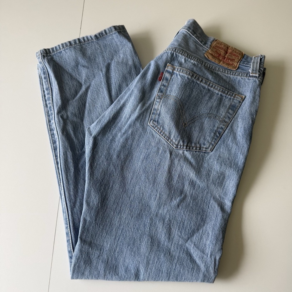 Levi's Men's 501 34x30 Original‎ Straight Fit Jeans Light Wash Denim